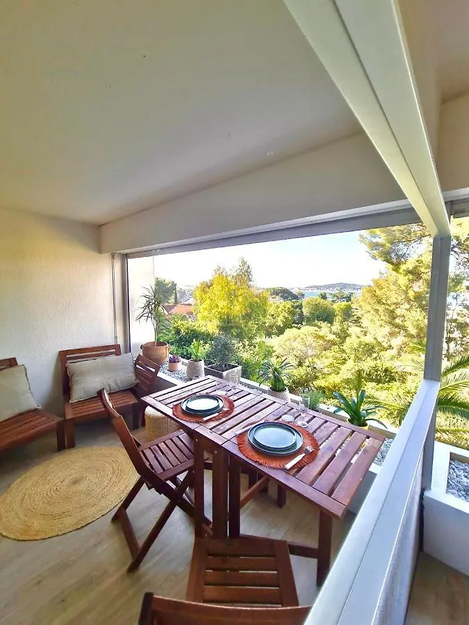 Charme & Calme-Tamaris- Studio Vue Mer - Piscine - Le Petit Olivier Sur Mer La Seyne-sur-Mer 0*,  France