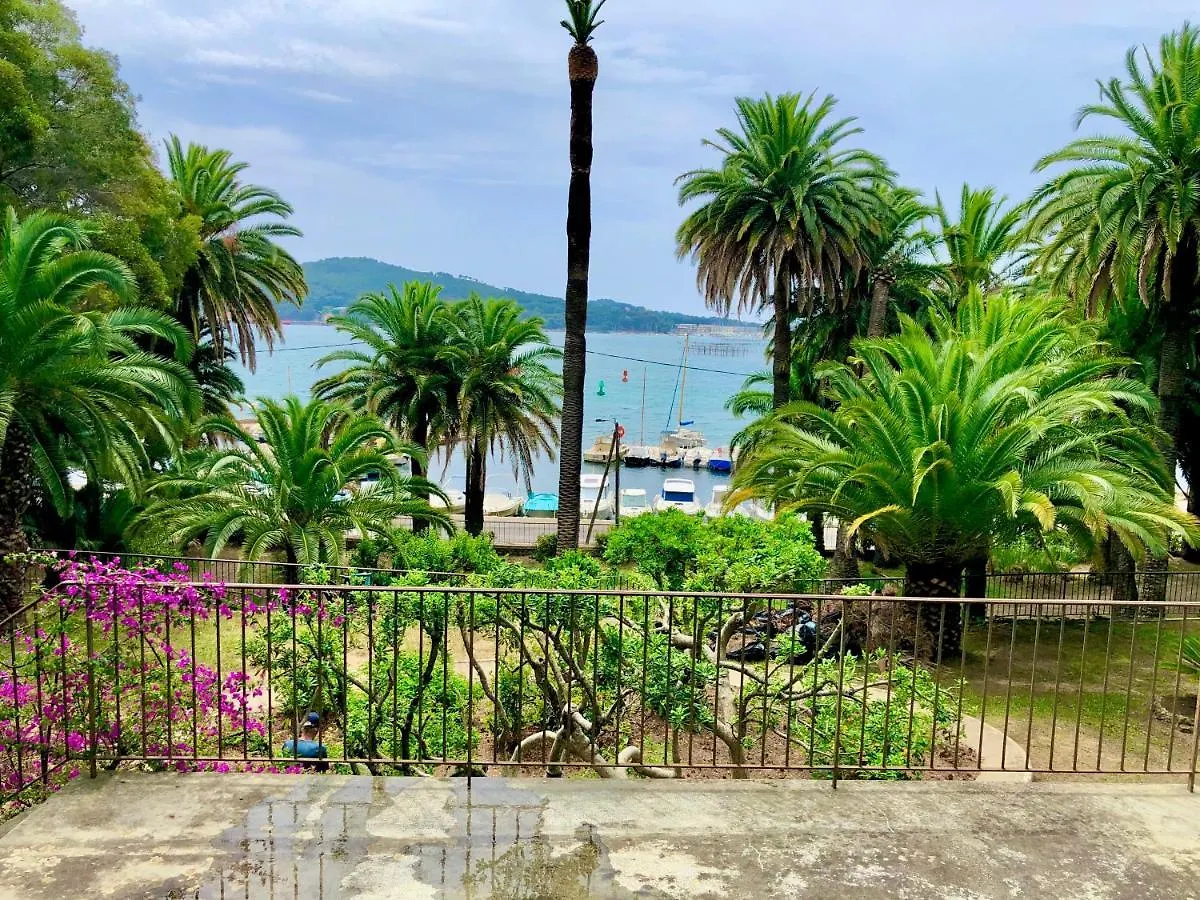 Charme & Calme-Tamaris- Studio Vue Mer - Piscine - Le Petit Olivier Sur Mer La Seyne-sur-Mer 0*,