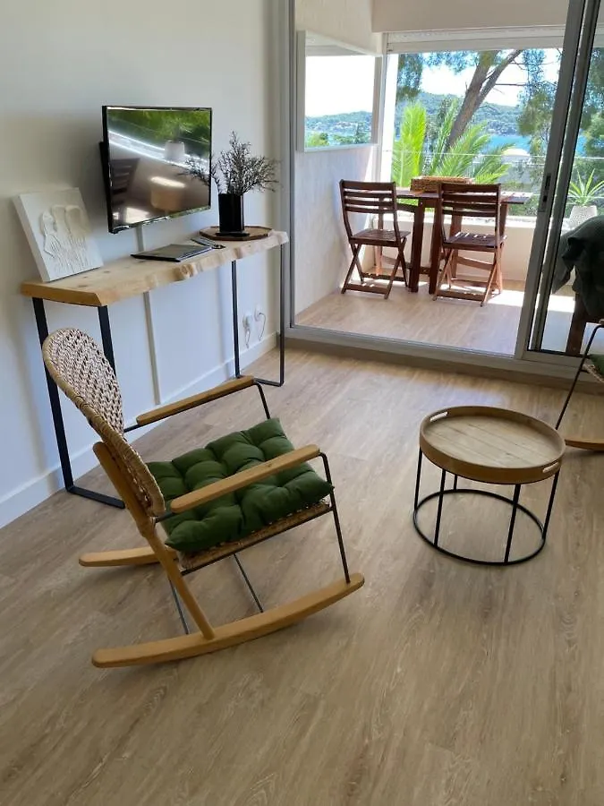 Apartment Charme & Calme-Tamaris- Studio Vue Mer - Piscine - Le Petit Olivier Sur Mer La Seyne-sur-Mer