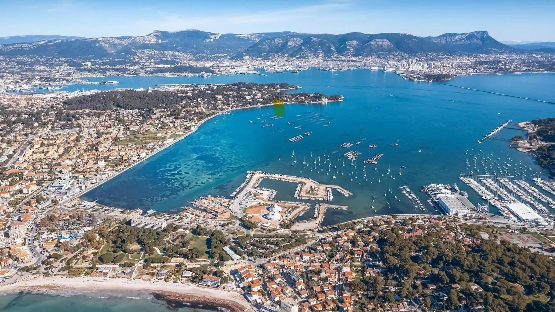 Charme & Calme-Tamaris- Studio Vue Mer - Piscine - Le Petit Olivier Sur Mer La Seyne-sur-Mer 0*,  France